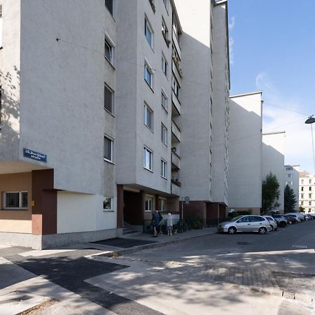 Two Bedrooms - 85 Squaremeters - 4 Min To U6 Dresdner Str Vienna Esterno foto