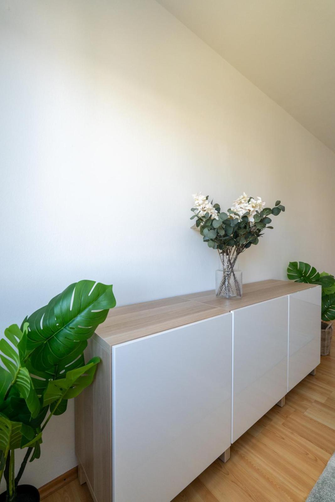 Two Bedrooms - 85 Squaremeters - 4 Min To U6 Dresdner Str Vienna Esterno foto