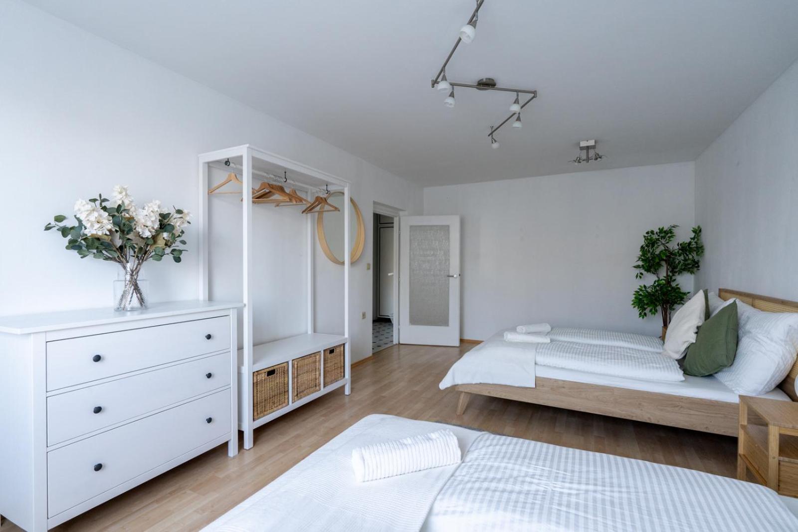 Two Bedrooms - 85 Squaremeters - 4 Min To U6 Dresdner Str Vienna Esterno foto