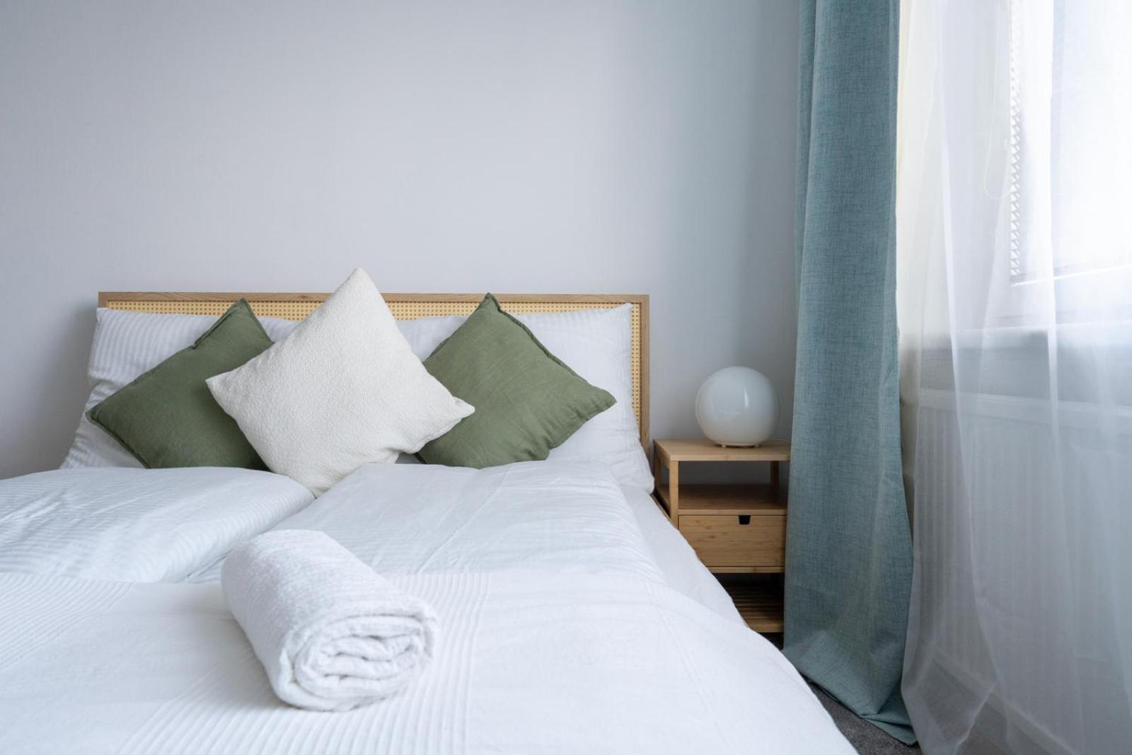 Two Bedrooms - 85 Squaremeters - 4 Min To U6 Dresdner Str Vienna Esterno foto
