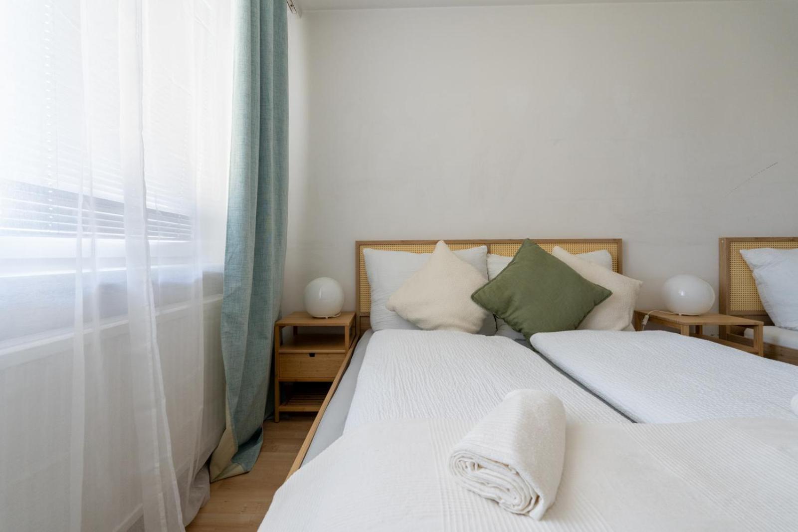 Two Bedrooms - 85 Squaremeters - 4 Min To U6 Dresdner Str Vienna Esterno foto